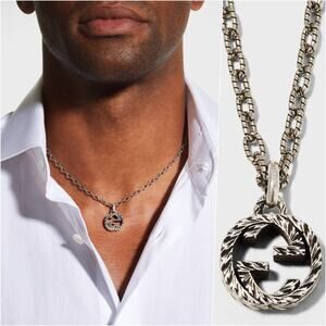Gucci Mens Textured Interlocking G Pendant Necklace Silver NWOT
